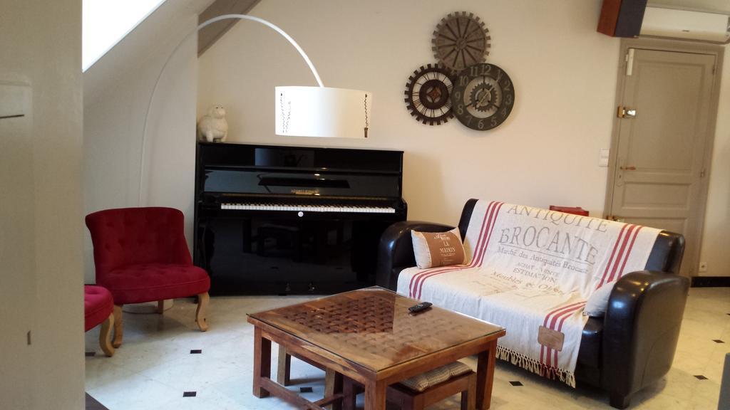 Appartement De La Vallee Saint-Martin-le-Beau Room photo